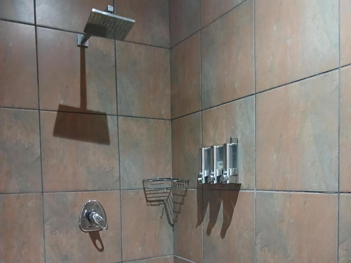 Hotel Blue Sky Manor Roodepoort Zimmer foto