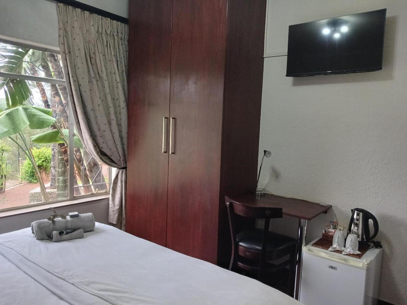 Hotel Blue Sky Manor Roodepoort Zimmer foto
